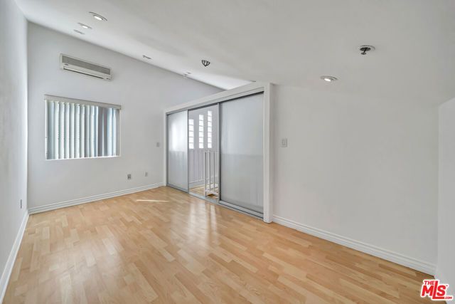 4477 Woodman Avenue 305, Sherman Oaks, CA 91423