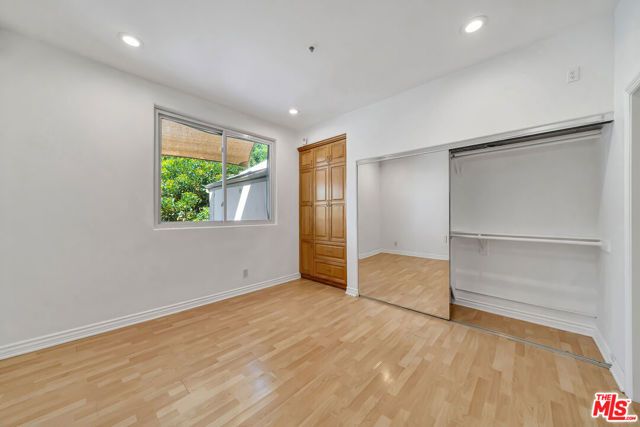 4477 Woodman Avenue 305, Sherman Oaks, CA 91423