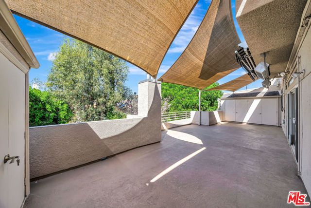 4477 Woodman Avenue 305, Sherman Oaks, CA 91423