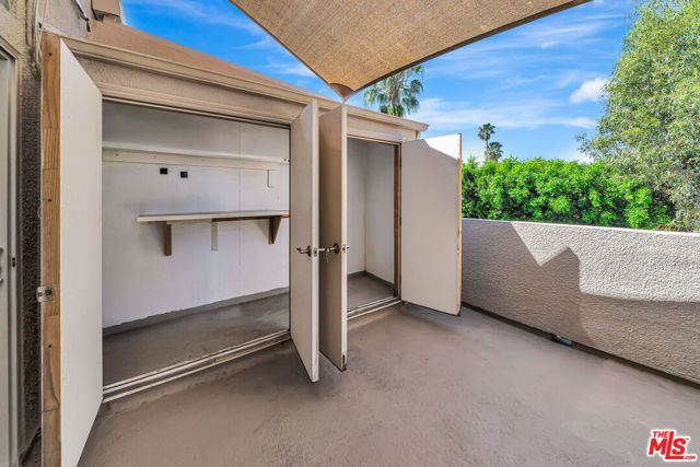 4477 Woodman Avenue 305, Sherman Oaks, CA 91423