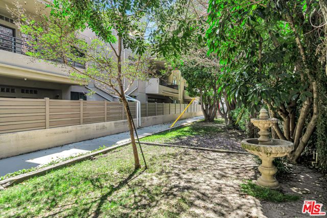4477 Woodman Avenue 305, Sherman Oaks, CA 91423