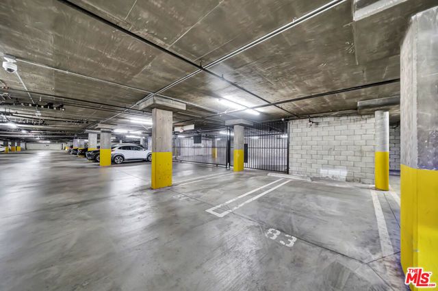 4477 Woodman Avenue 305, Sherman Oaks, CA 91423