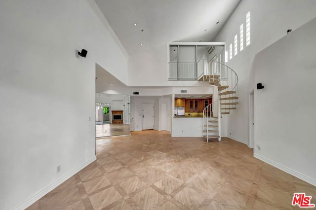 4477 Woodman Avenue 305, Sherman Oaks, CA 91423