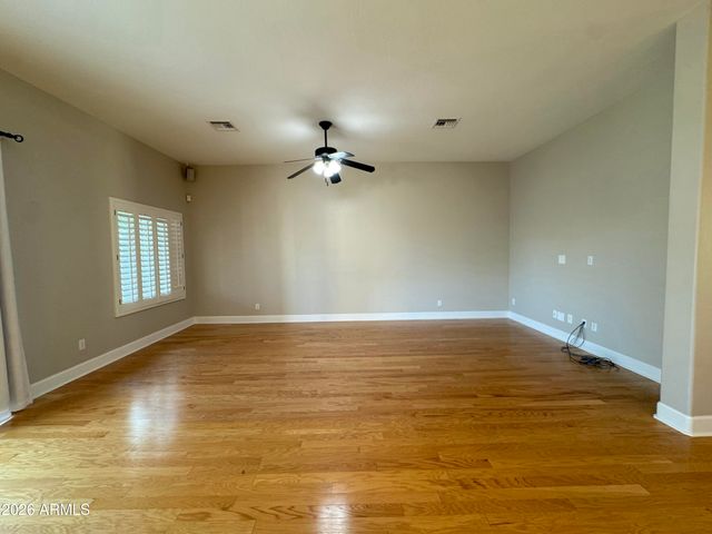 6371 W Tonopah Drive, Glendale, AZ 85308