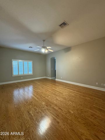 6371 W Tonopah Drive, Glendale, AZ 85308