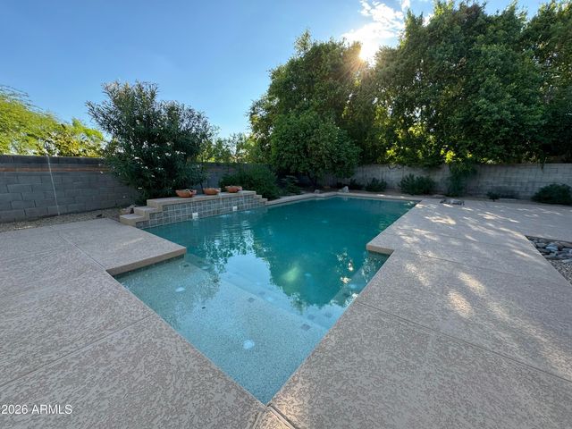 6371 W Tonopah Drive, Glendale, AZ 85308