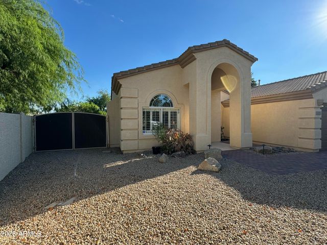 6371 W Tonopah Drive, Glendale, AZ 85308