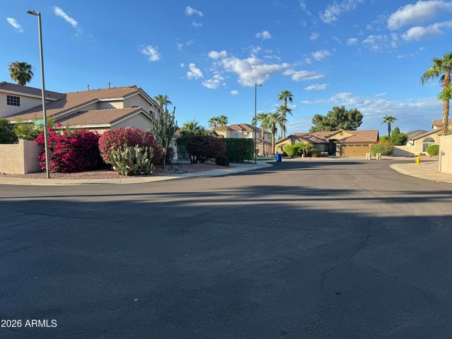 6371 W Tonopah Drive, Glendale, AZ 85308