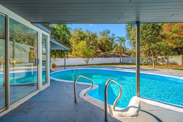 1932 ORO COURT, Clearwater, FL 33764