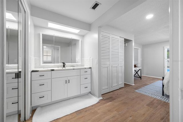 1932 ORO COURT, Clearwater, FL 33764