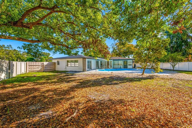 1932 ORO COURT, Clearwater, FL 33764