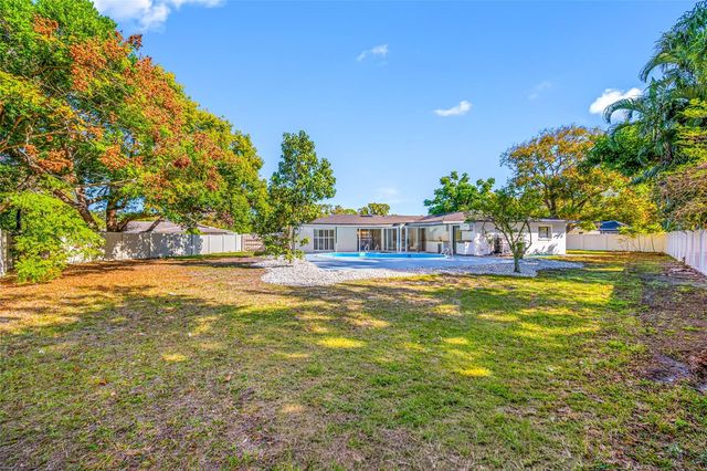 1932 ORO COURT, Clearwater, FL 33764