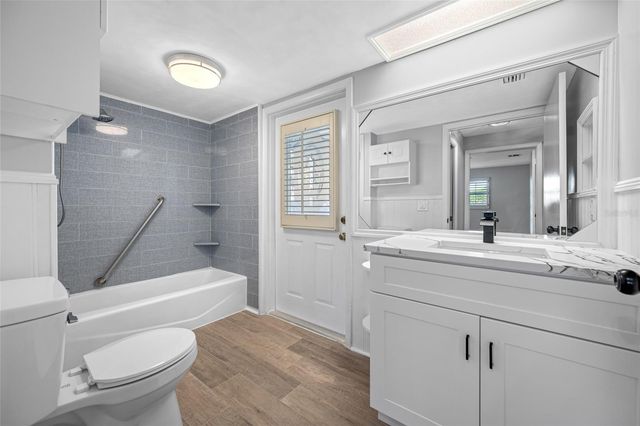 1932 ORO COURT, Clearwater, FL 33764