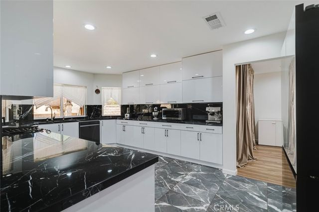 41201 Laidlaw Lane, Quartz Hill, CA 93551