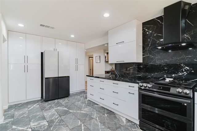 41201 Laidlaw Lane, Quartz Hill, CA 93551