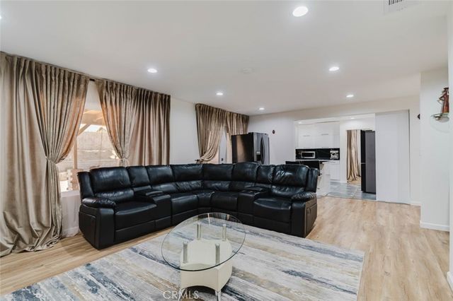 41201 Laidlaw Lane, Quartz Hill, CA 93551