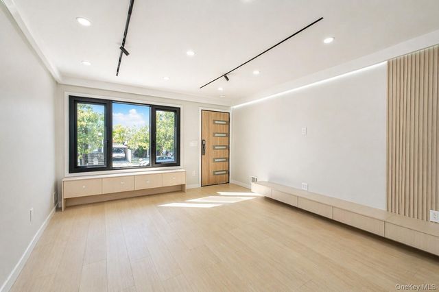 55 Beard Street, Staten Island, NY 10314