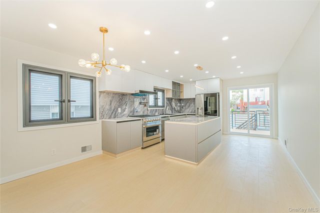 55 Beard Street, Staten Island, NY 10314