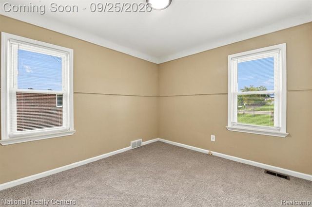 13957 Berwyn, Redford, MI 48239