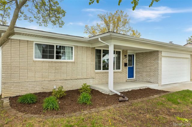 33286 Linsdale Court, Sterling Heights, MI 48310
