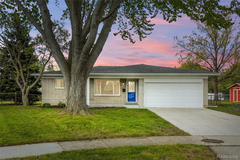33286 Linsdale Court, Sterling Heights, MI 48310