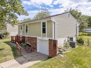 1839 W Kemper Road, Forest Park, OH 45240