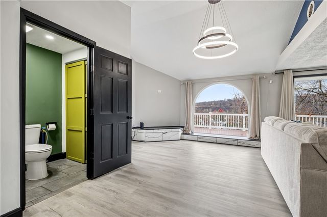 856 Cleveland Ave, Brackenridge, PA 15014