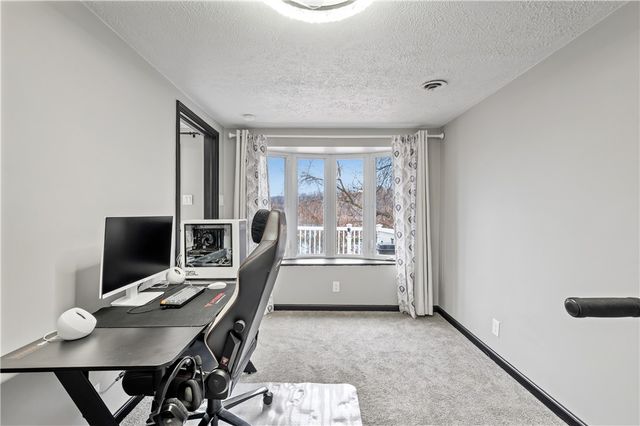 856 Cleveland Ave, Brackenridge, PA 15014