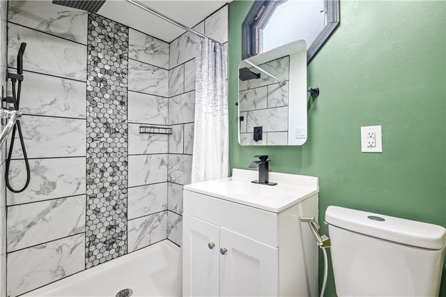 856 Cleveland Ave, Brackenridge, PA 15014