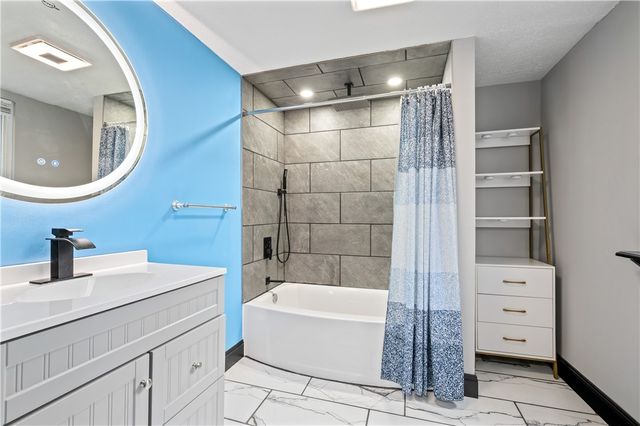 856 Cleveland Ave, Brackenridge, PA 15014