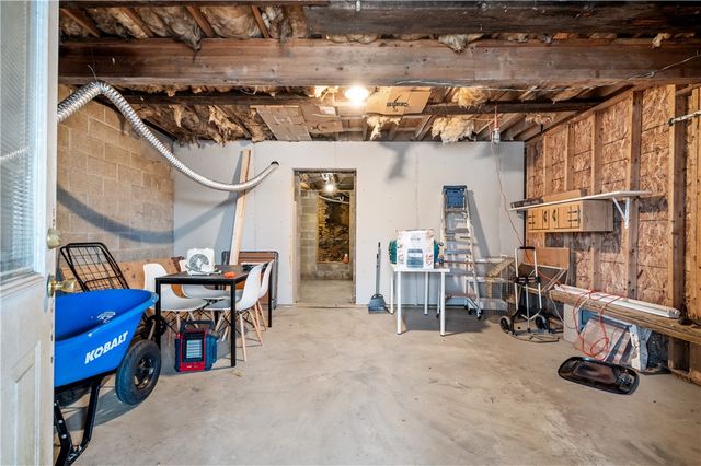 856 Cleveland Ave, Brackenridge, PA 15014