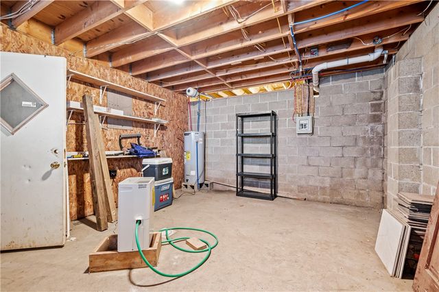 856 Cleveland Ave, Brackenridge, PA 15014