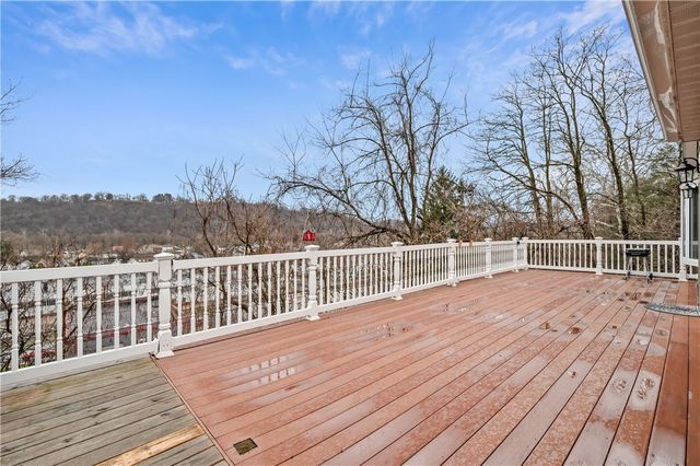 856 Cleveland Ave, Brackenridge, PA 15014