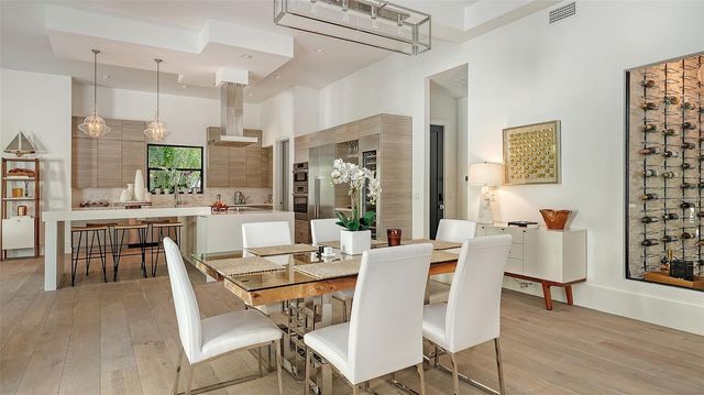 1421 N LAKE SHORE DRIVE, Sarasota, FL 34231