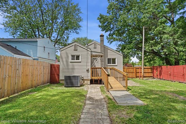 8235 Cornell Street, Taylor, MI 48180