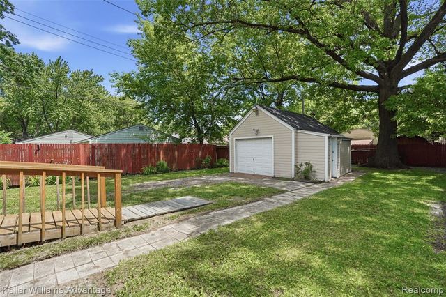 8235 Cornell Street, Taylor, MI 48180
