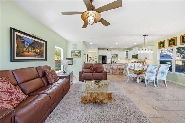 27 Oak Street, St Augustine, FL 32084