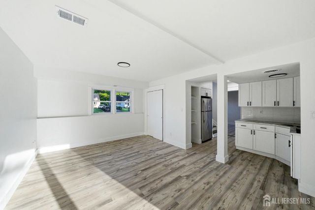 684 West Avenue, Sewaren, NJ 07077
