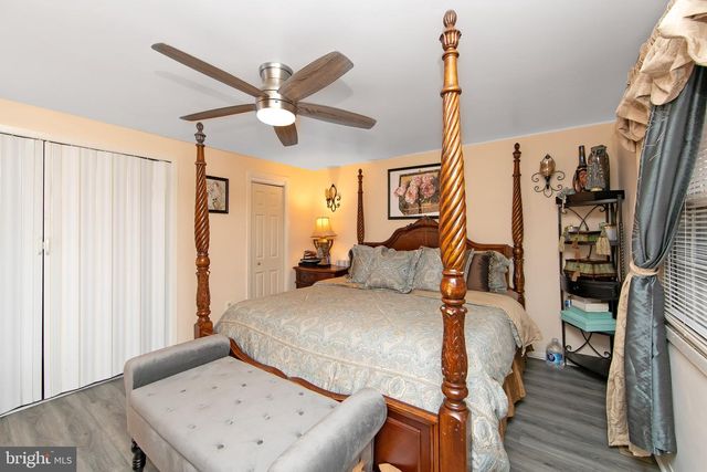 40 RITTENHOUSE DR, Willingboro, NJ 08046