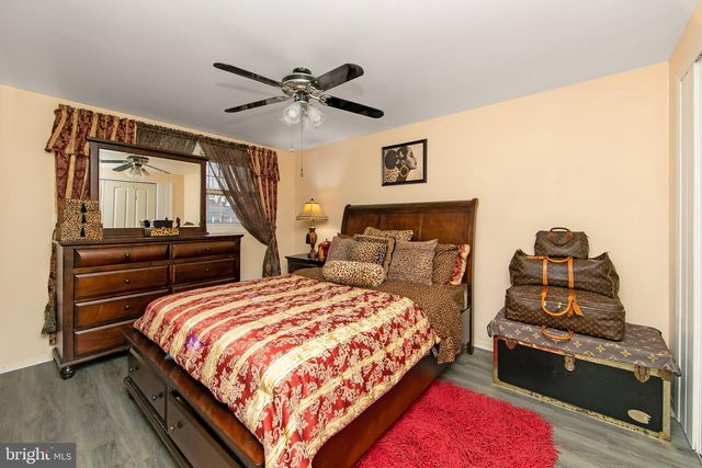 40 RITTENHOUSE DR, Willingboro, NJ 08046