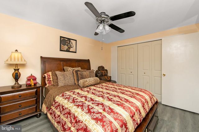 40 RITTENHOUSE DR, Willingboro, NJ 08046