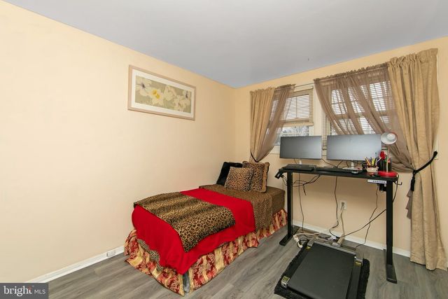 40 RITTENHOUSE DR, Willingboro, NJ 08046