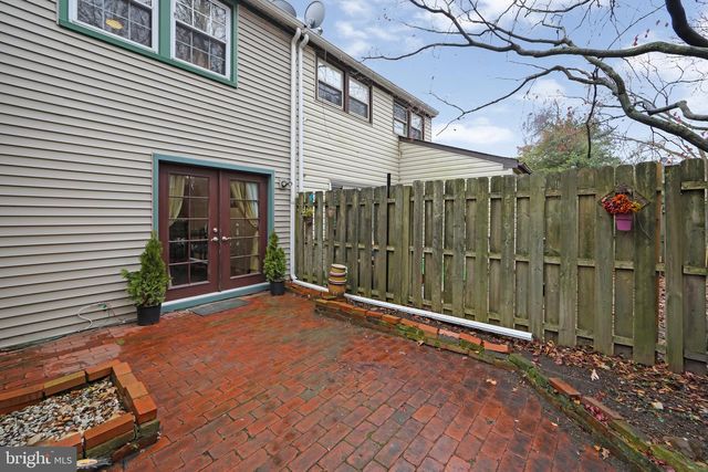 40 RITTENHOUSE DR, Willingboro, NJ 08046