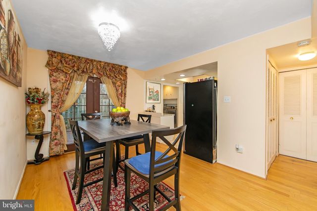 40 RITTENHOUSE DR, Willingboro, NJ 08046