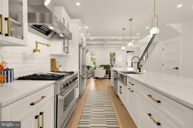 1341 TAYLOR ST NW, Washington, DC 20011