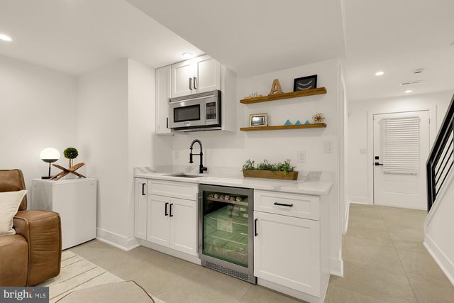 1341 TAYLOR ST NW, Washington, DC 20011