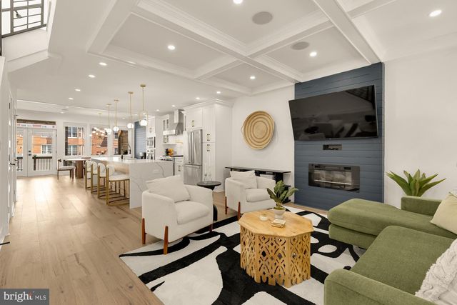 1341 TAYLOR ST NW, Washington, DC 20011