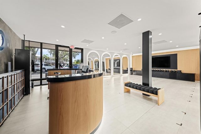 3000 N Federal Highway, Fort Lauderdale, FL 33306