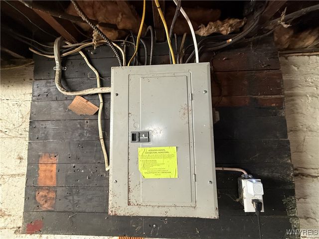 121 Crowley Avenue, Buffalo, NY 14207