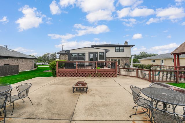 5325 155th Street, Oak Forest, IL 60452